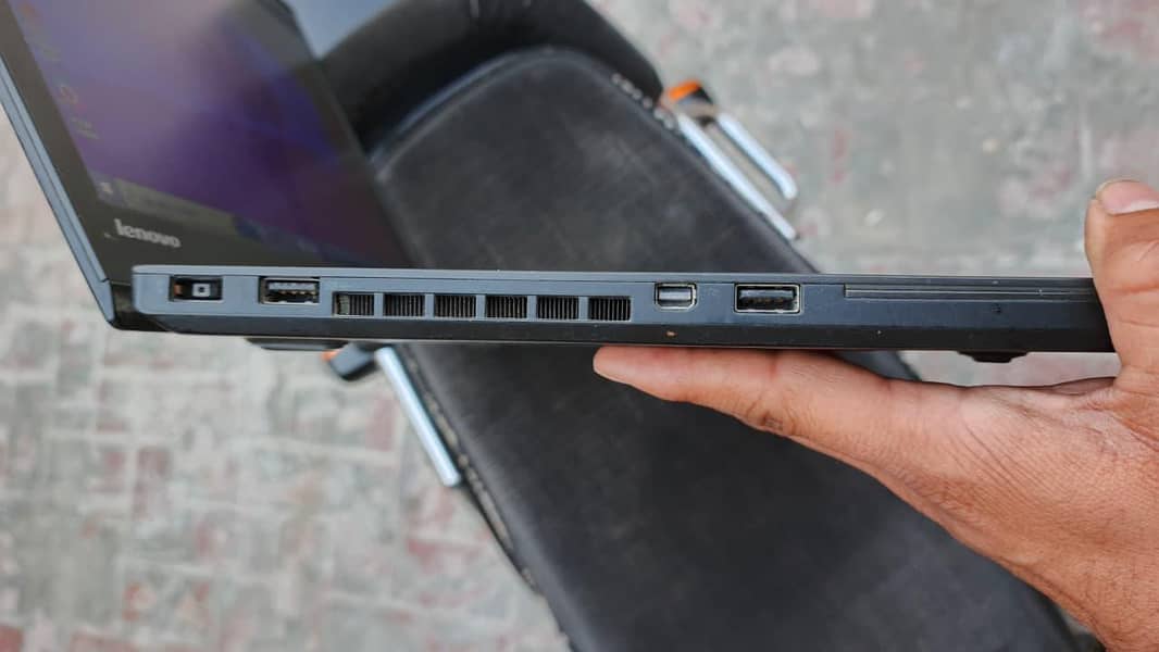 Core i5 5th generation 4