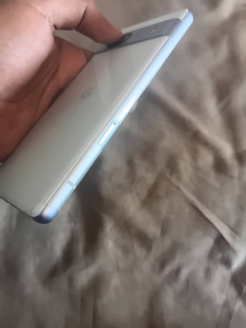 Google Pixel 7a 2