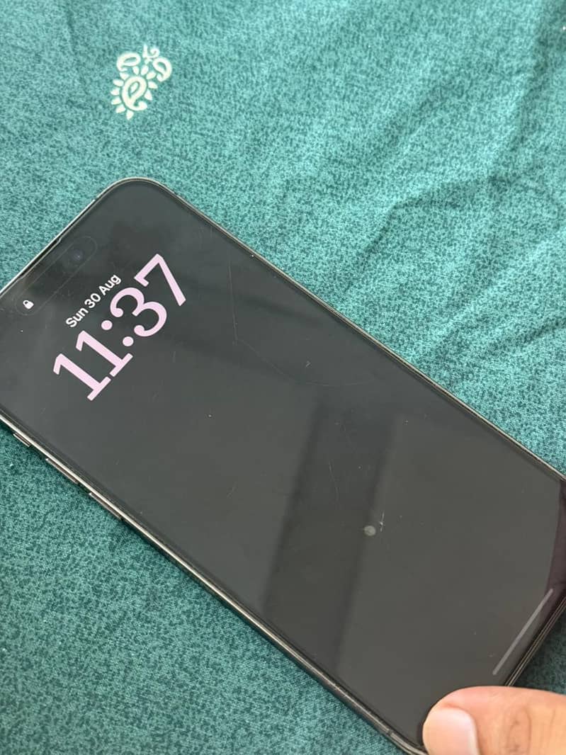 Apple iPhone 14 Pro Max 0