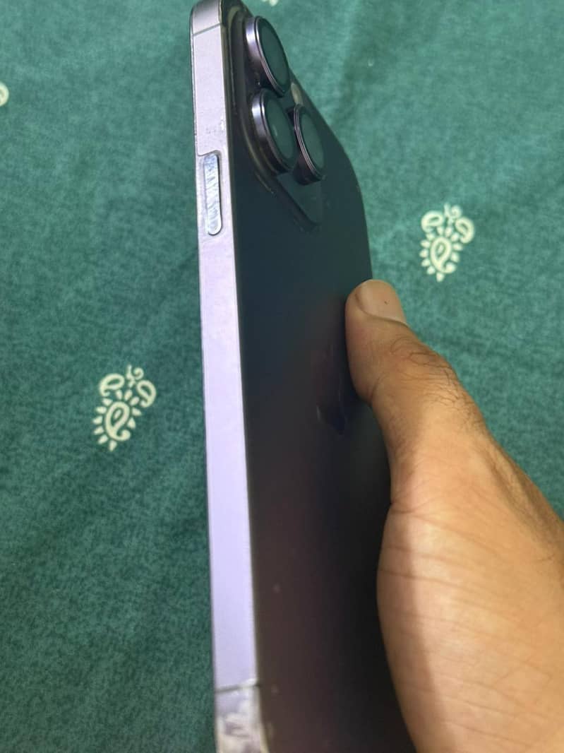 Apple iPhone 14 Pro Max 2