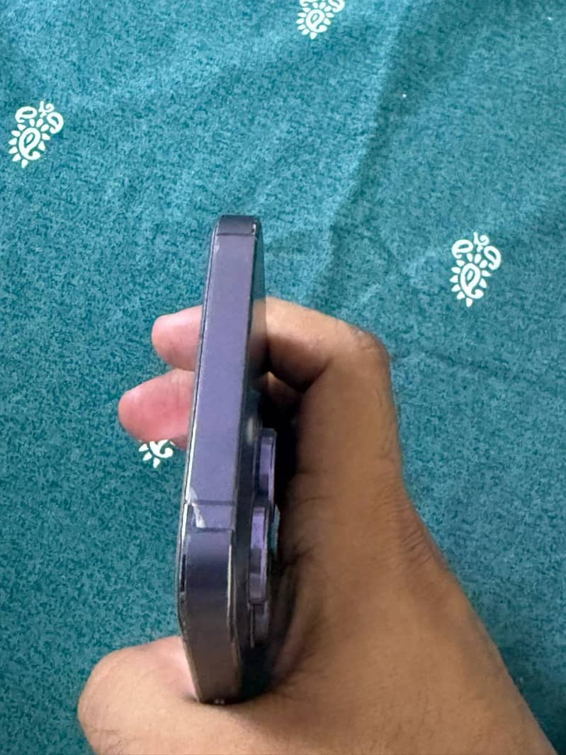 Apple iPhone 14 Pro Max 3