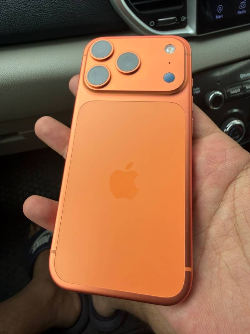 Apple iPhone 17 Pro 1