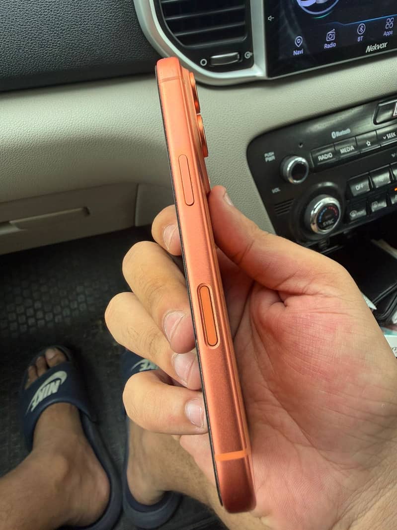 Apple iPhone 17 Pro 2