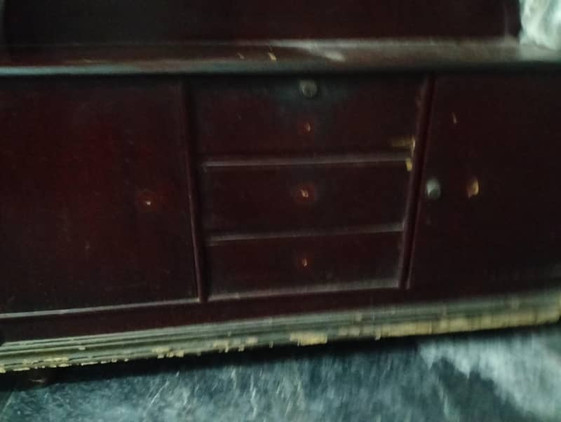dressing mirror  almari 2