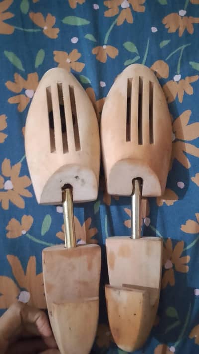 wooden shoe trees