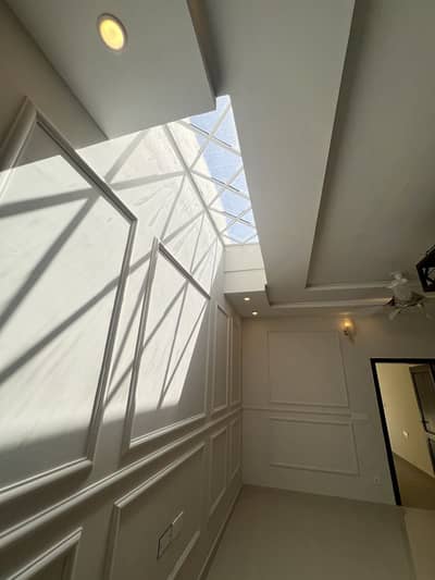 B Block Kanal Outclass Location Front Open Available For Sale