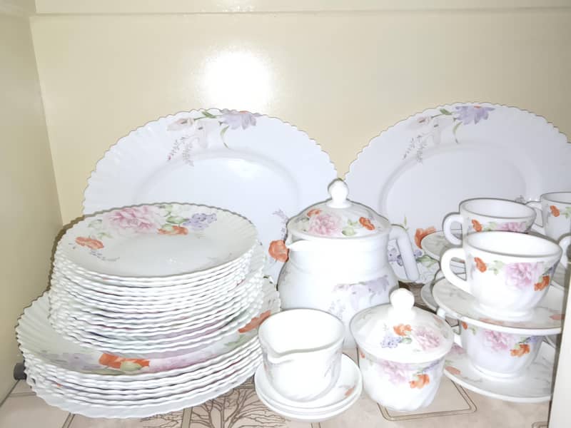 marble dinner set 0
