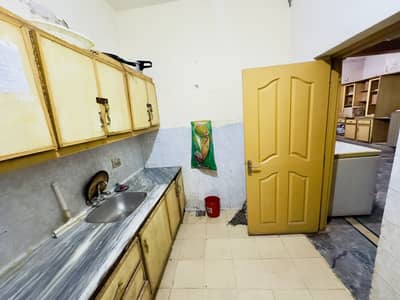 Single and sharing rooms available in Rawalpindi girls hostel