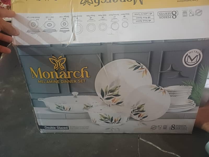 Monarch melamine Dinner sets 0