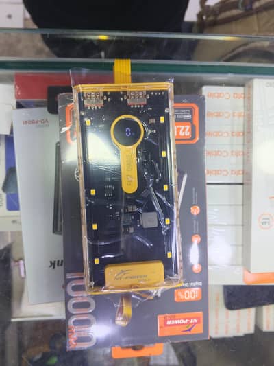 10000 mAh powerbank. 3 prices