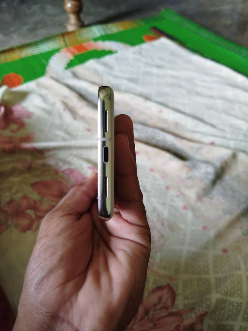 Google Pixel 8 Pro 3