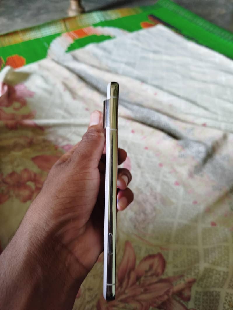 Google Pixel 8 Pro 7