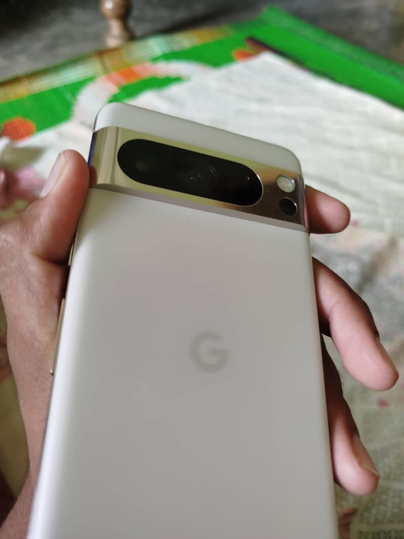 Google Pixel 8 Pro 8