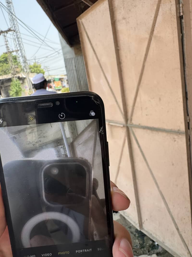Apple iPhone X 3