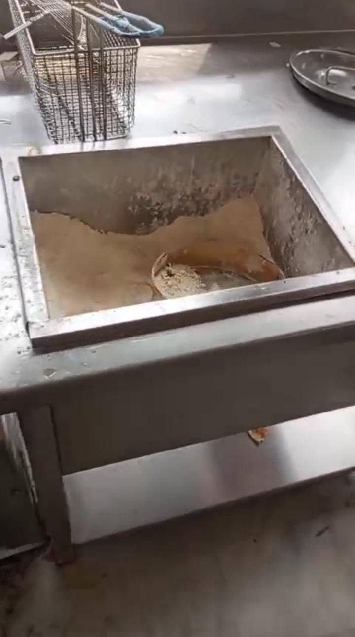 pizza kitchen setup 6