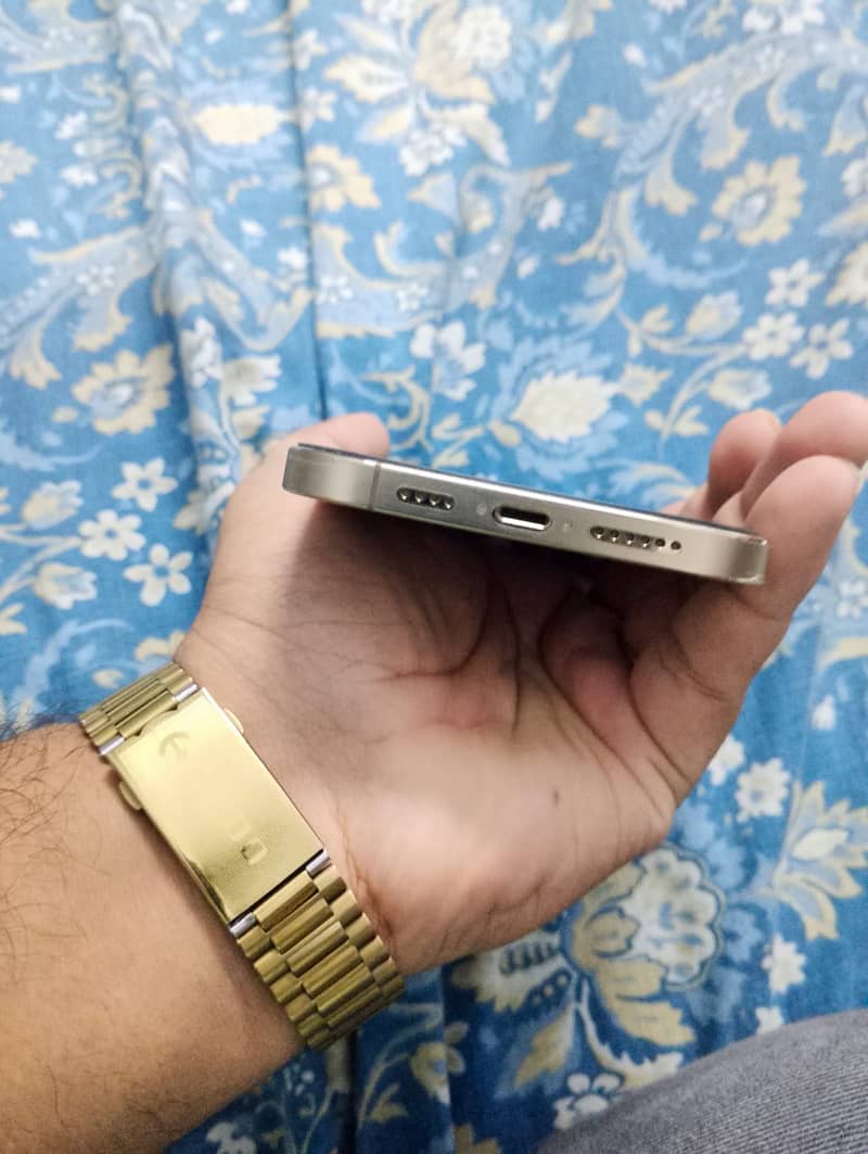 Apple iPhone 12 Pro Max 6