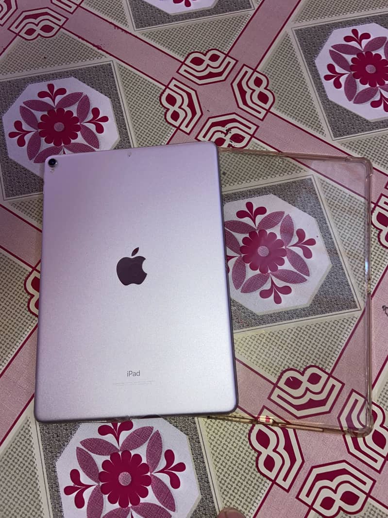 iPad Pro 10.5- inch display 0