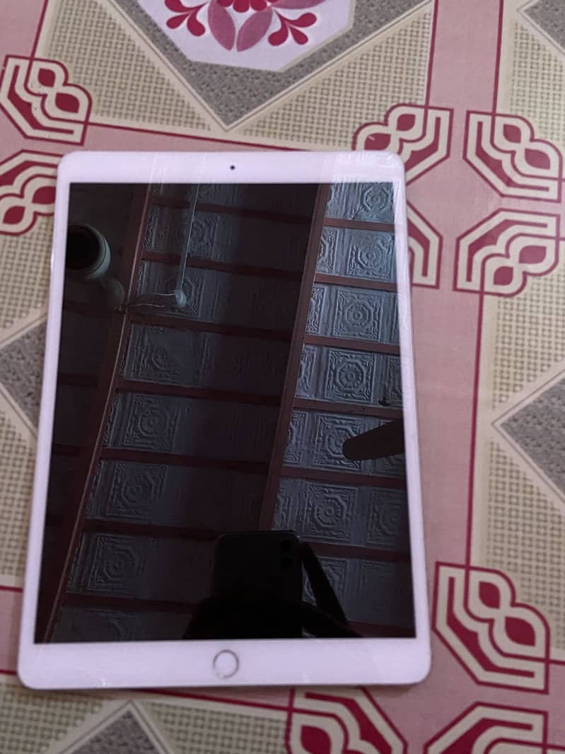 iPad Pro 10.5- inch display 5