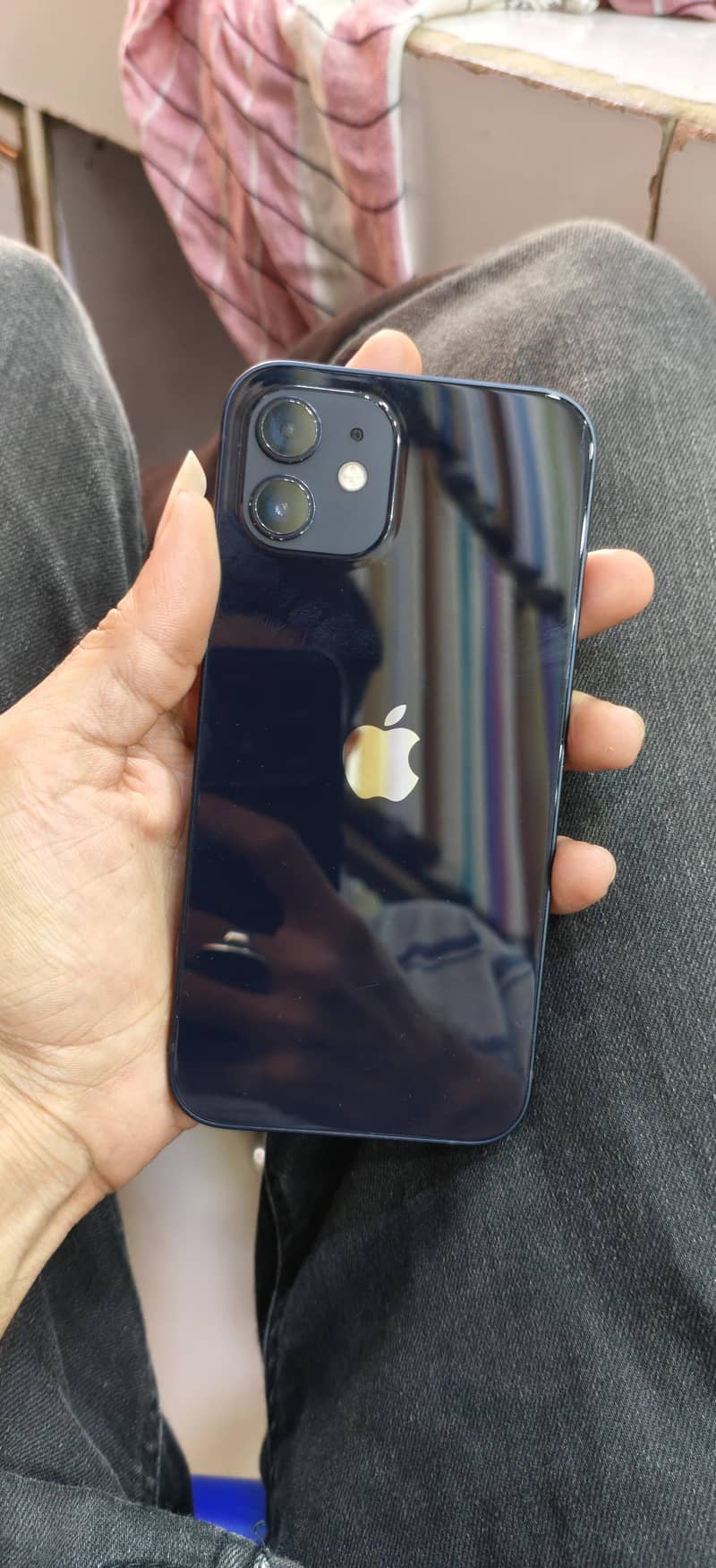 Apple iPhone 12 2