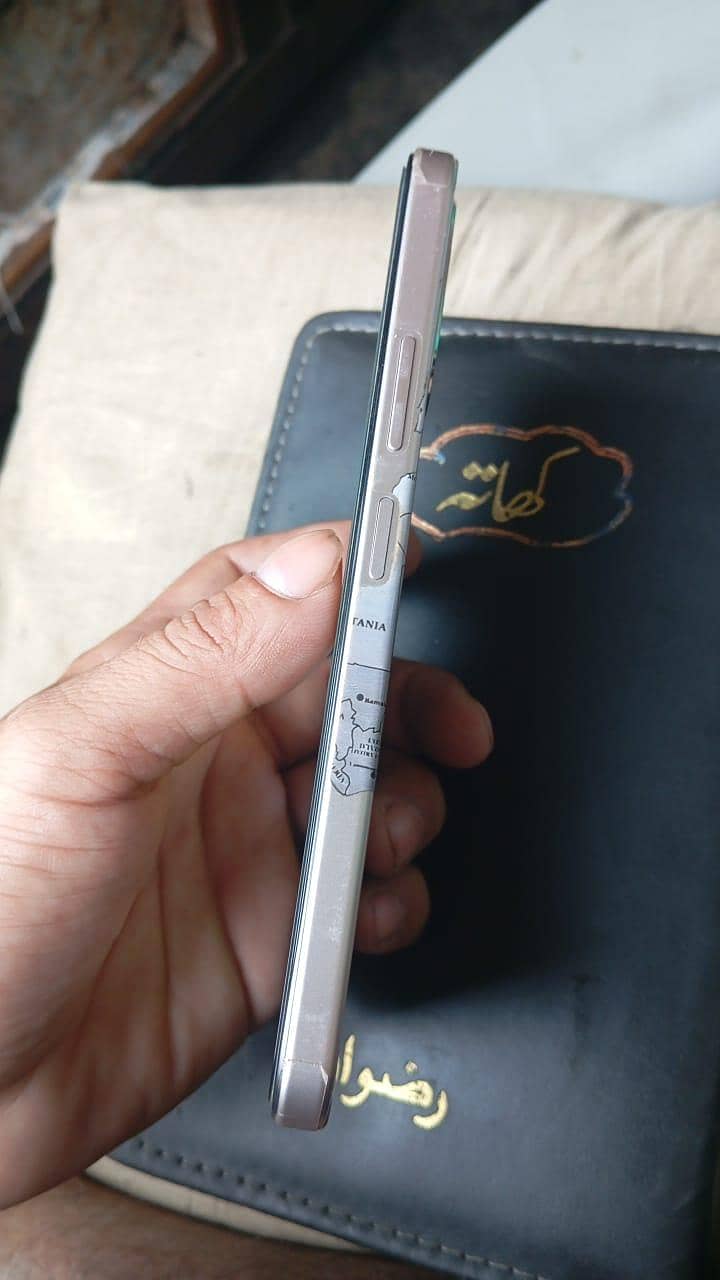 OPPO A6 1