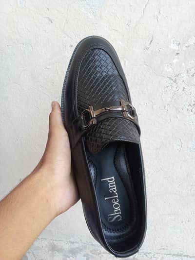 Brand  Shoe land