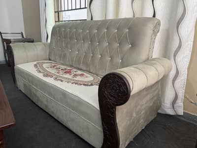 5-Seater Sofa Set – Excellent Condition | Locally Manufactured
