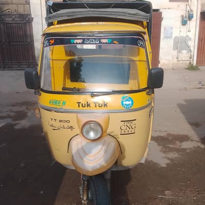 tuk tuk rishka loader van