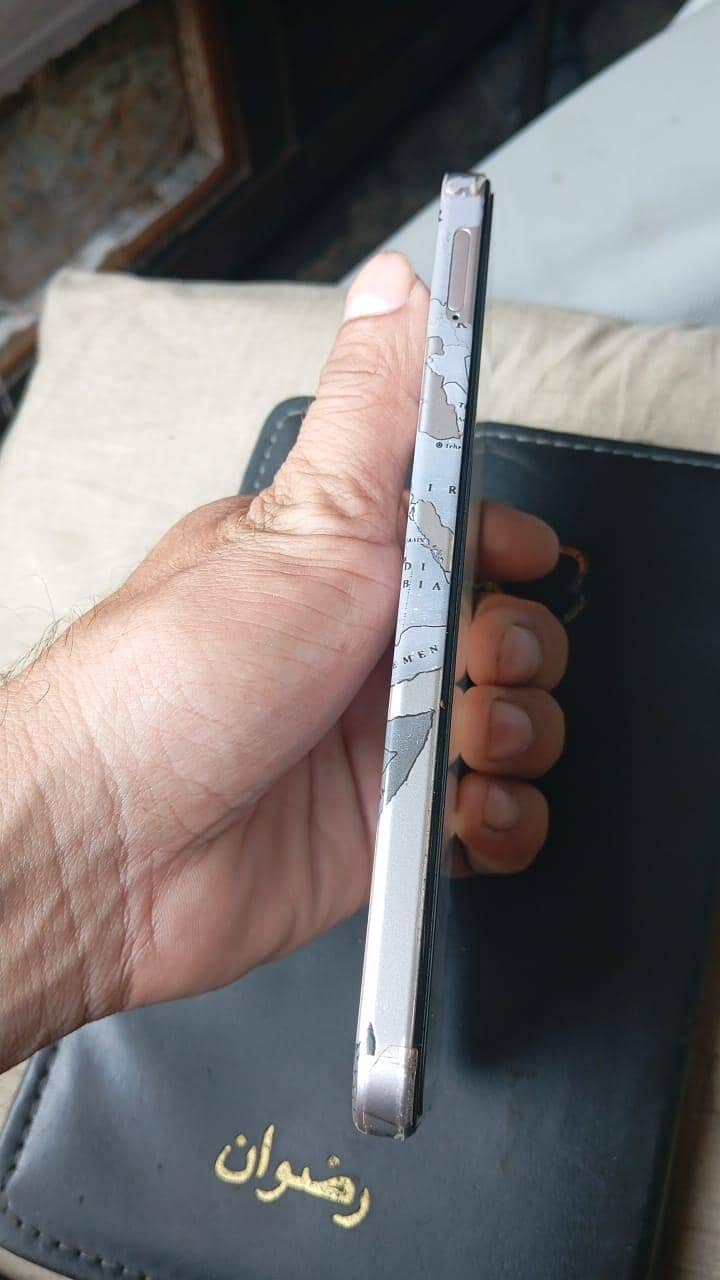 OPPO A6 0