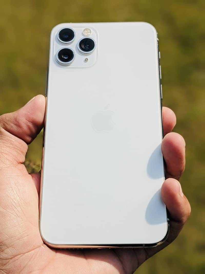 iPhone 11 Pro 1