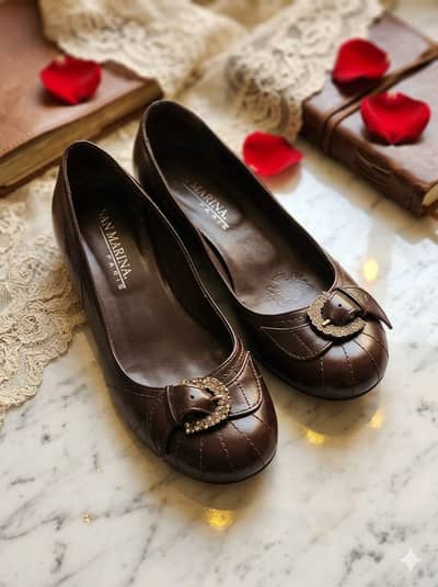 shoes / female shoes / leather shoes / women shoes