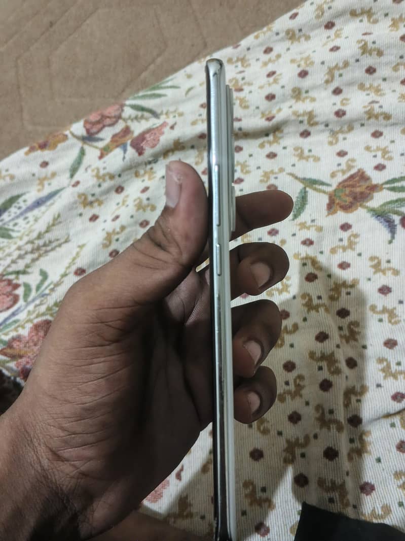 Tecno spark 40pro plus 4