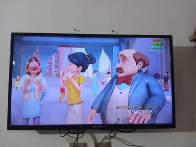 LED TV WITH ANDROID TV BOX