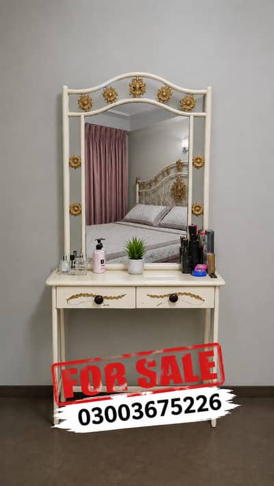 King Size Bed with mattress، Dressing Table & 3 Door Almirah