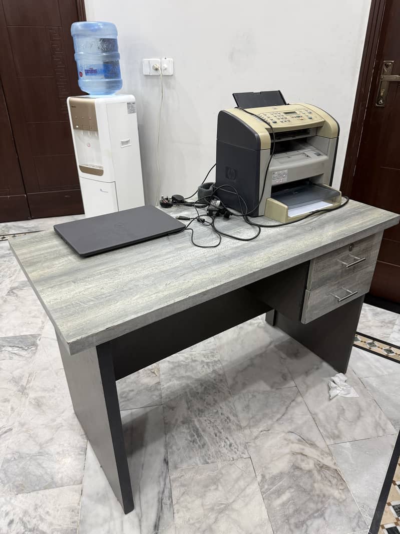 Computer Table 2
