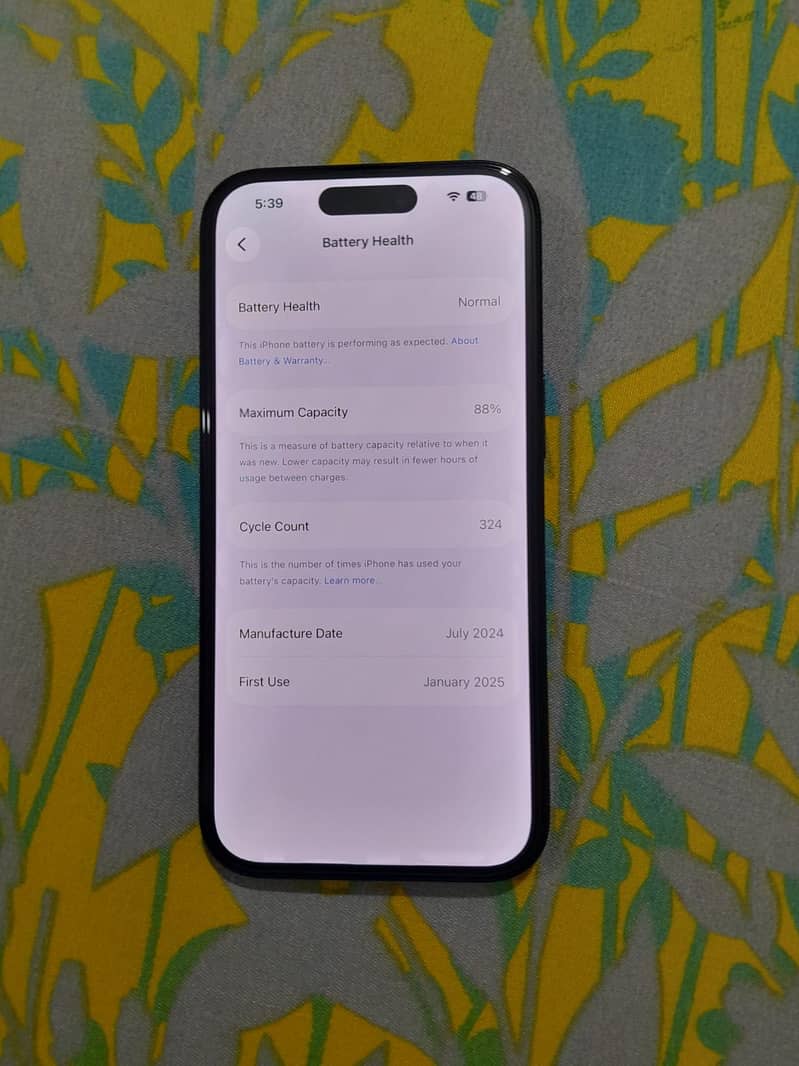 Apple iPhone 15 4