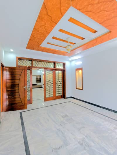 12 Marla Upper Portion Available For Rent In G-16 With Water Bore