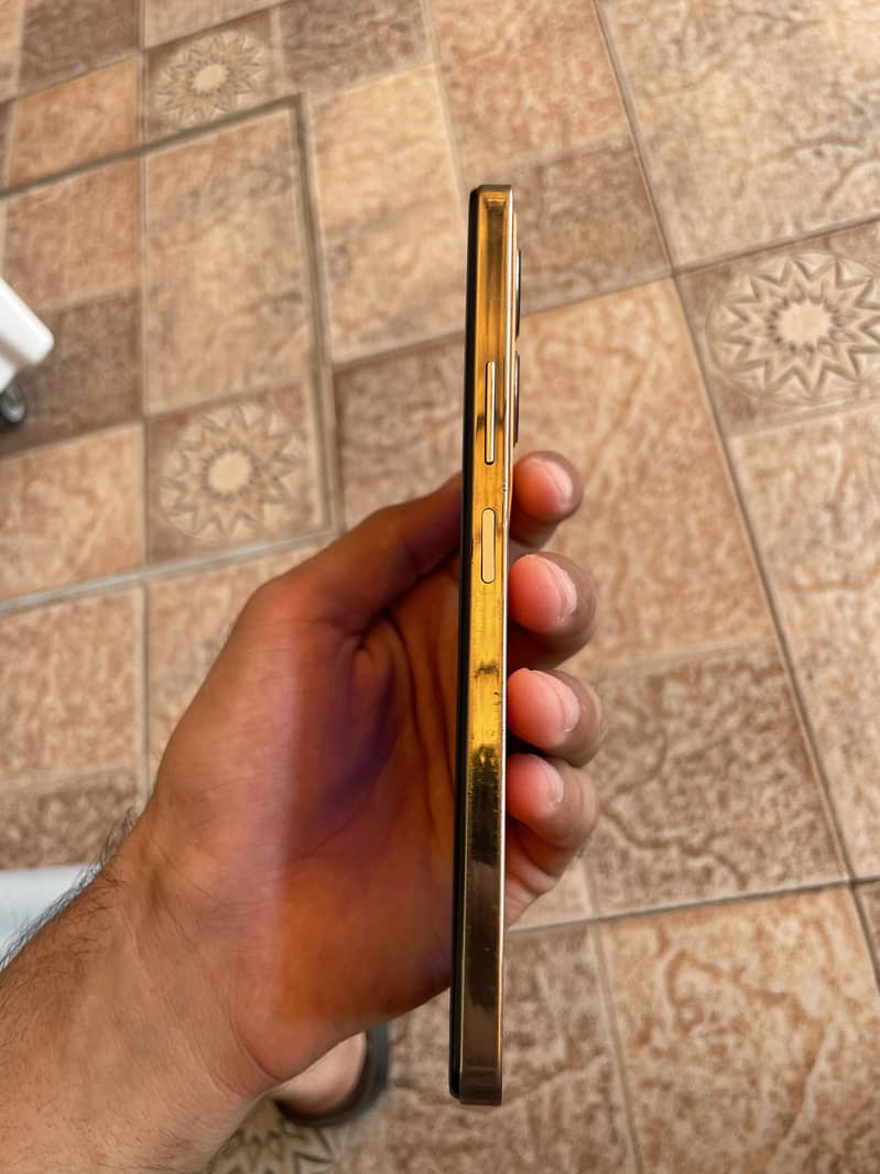 Infinix Note 30 4