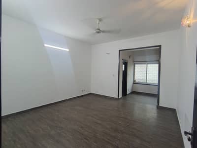 12 Marla Upper Portion Available For Rent In G15