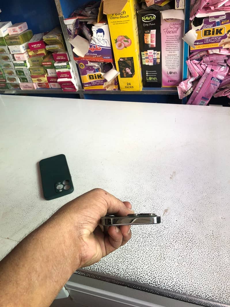 Apple iPhone 13 Pro 6