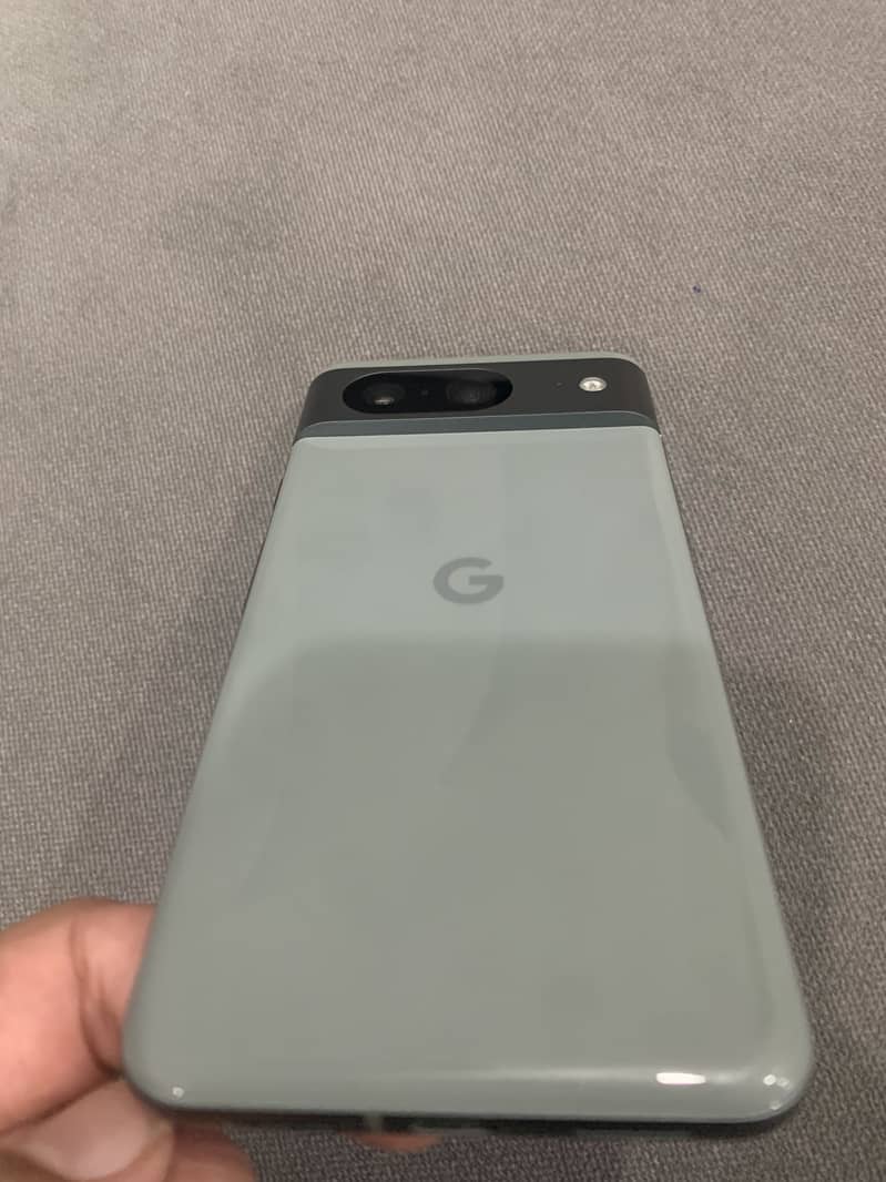 Google Pixel 8 7