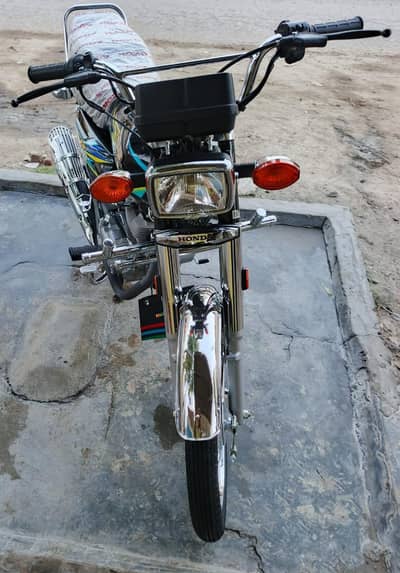Honda 125 (2026). like a new bike