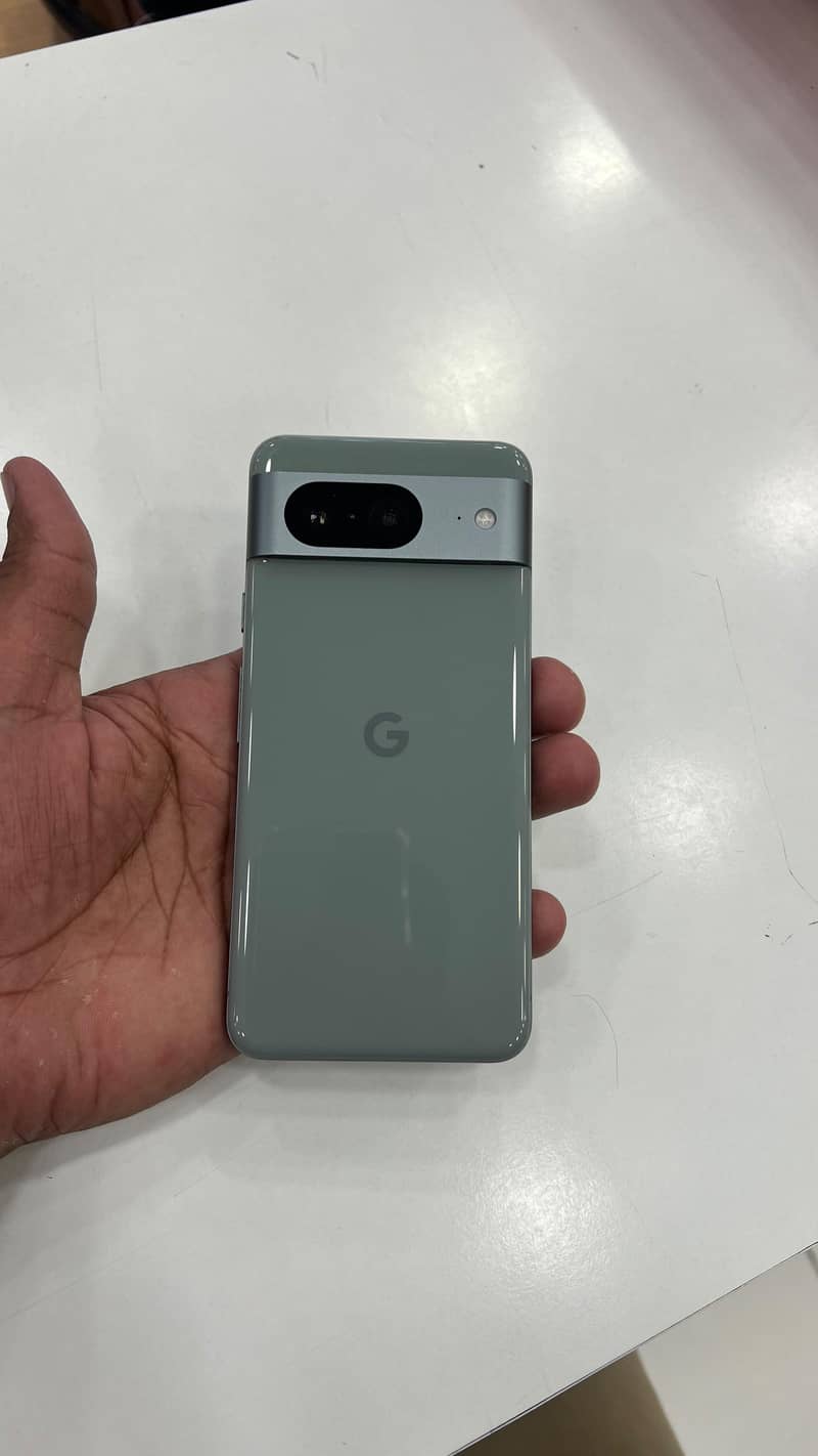 Google Pixel 8 5