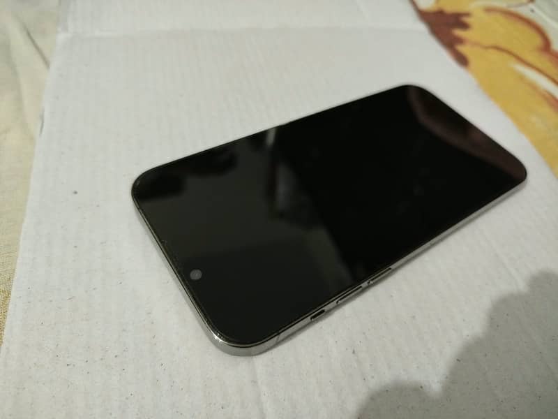 Apple iPhone 13 Pro Max 2