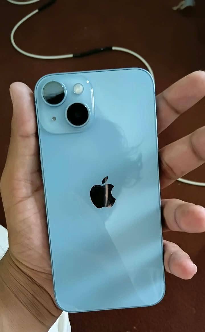Apple iPhone 14 3