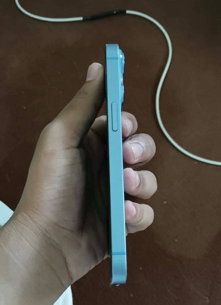 Apple iPhone 14 4