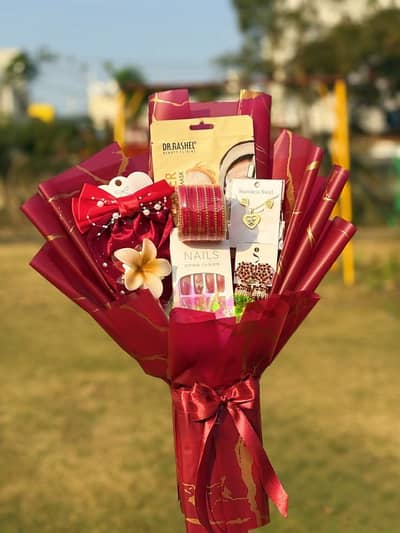 Beauty & Fashion Gift Bouquet 