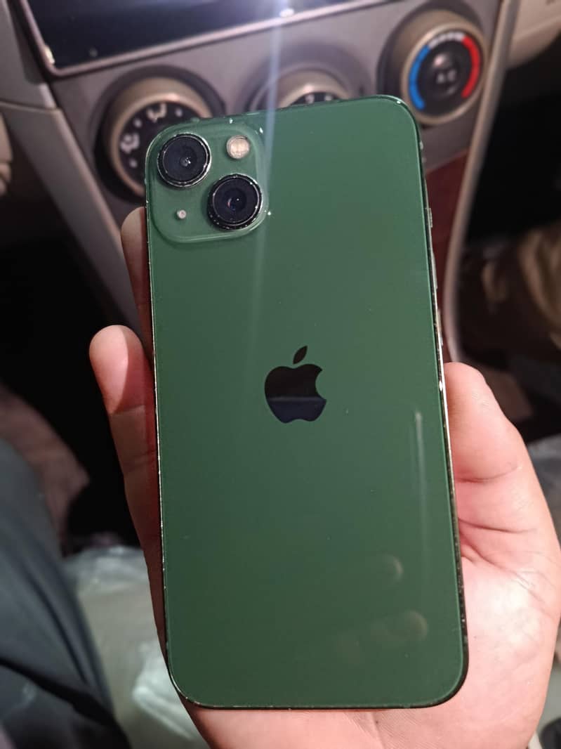 Apple iPhone 13 1