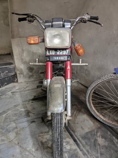 Yb 100