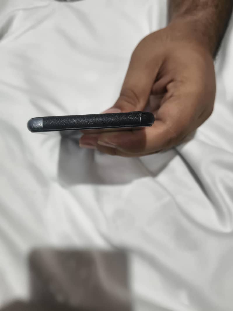 Apple iPhone 8 5