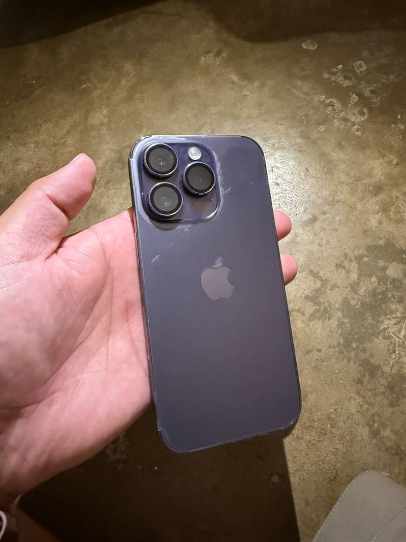 Apple iPhone 14 Pro 0